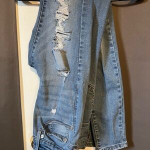 Women’s Blue Distressed Jeans